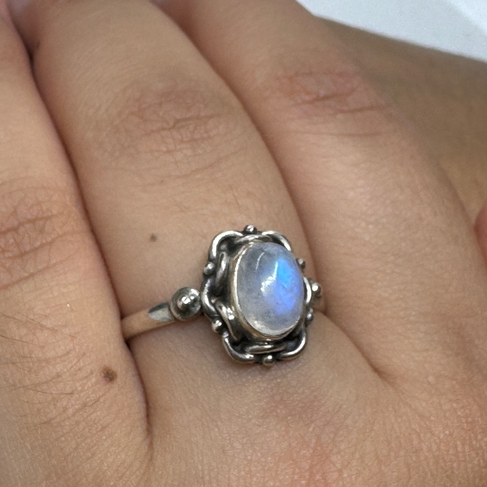 Silver Ring 925 Moonstone size9